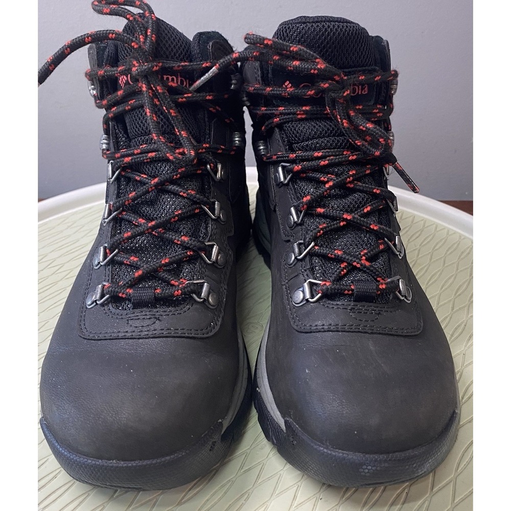 Columbia Women's‎ Newton Ridge Waterproof Black Winter Hiking Ankle Boots 10 EUC - Picture 2 of 11